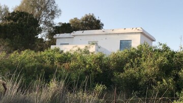 H παρατημένη θερινή έπαυλη του Μιχάλη Κακογιάννη στην Κύπρο
