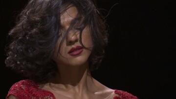 Η φλογερή πιανίστρια Khatia Buniatishvili