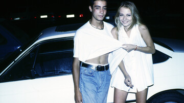 Γλυφάδα. Νύχτες χωρίς κηδεμόνες (1994).