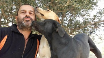 Ο «Άγιος των Σκύλων» από την Ιεράπετρα έγινε παγκόσμιο viral