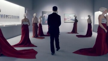 Χορευτές και έργα τέχνης γίνονται ένα στην τεράστια νέα γκαλερί Power Station of Art της Σαγκάης