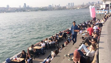 Üsküdar: οι Απέναντι της Πόλης