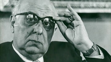 Podcast: Σεφέρης & Μουσική ― 8: Kαταμεσήμερο στην Αίγυπτο με Σεληνόφως