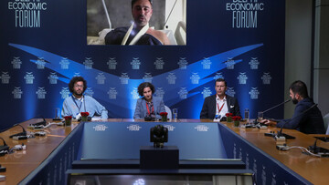 Καταπολεμώντας την περιθωριοποίηση: Το Upfront Initiative στο 7ο Οικονομικό Φόρουμ των Δελφών