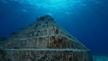 Η αλήθεια πίσω από τη μυστηριώδη «Ατλαντίδα» της Ιαπωνίας