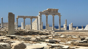 Μπορούν οι Κυκλάδες να αποκτήσουν ξανά την ταυτότητά τους;