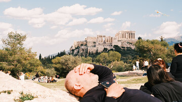 Άνοιξε άνοιξη, άνοιξε σουσάμι, άνοιξε τα μάτια σου!