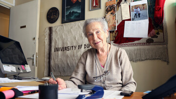 Joyce Blau, μια ξεχωριστή γυναίκα