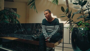 Μέσα στην εντυπωσιακή έπαυλη του Olivier Rousteing