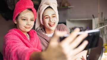 Μεγαλώνοντας στην εποχή των influencer 