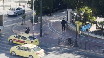 Στο καφέ του μουσείου Μπενάκη η ζωή επιβραδύνεται 