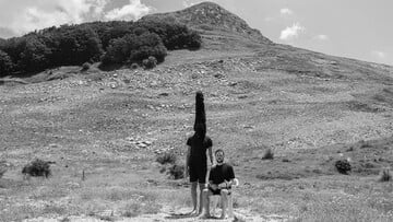 Πέτρα + Νήμα + Καρδιά =
