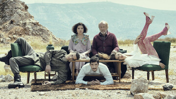 Η λέξη πρόοδος στο στόμα της μητέρας μου ηχούσε πολύ φάλτσα