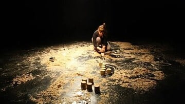 Αν μ' ακούς, θα γίνω σεισμός