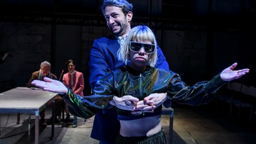 Σκίτσο 5 | Τι θα κάνουμε: Ιστορίες για την αναμονή της αποκάλυψης