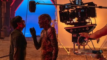 Μέσα στο κινηματογραφικό set του «Stranger Things»