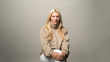 «Βρήκα άλογα να λιμοκτονούν και από τότε η ζωή μου έγινε η φροντίδα τους»