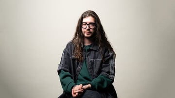 «Παραλίγο να πεθάνω στα 17, και από τότε δεν αφήνω τίποτα για μετά»