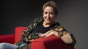 Λένα Διβάνη: «Τα δικά μας τα παιδιά με δύο διδακτορικά είναι γκαρσόνια, κι άλλοι γίνονται υπουργοί»