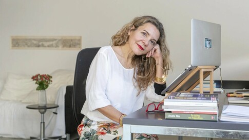 «Η μεταμόρφωσή της» στο Κομπραί!