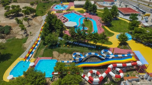 Creators on Tour: Διασκέδαση και δράση με διάσημους YouTubers στο Splash Water Park