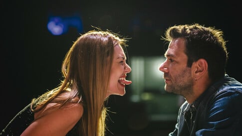 «Θέλω να σου κρατάω το χέρι»: Ο Τάσος Ιορδανίδης και η Θάλεια Ματίκα επιστρέφουν για 3η χρονιά στη σκηνή του θεάτρου Άλφα «Ληναίος - Φωτίου»