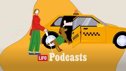 «Κάθε διαδρομή και μια μάχη»: Πόσο προσβάσιμη είναι στην πράξη η μετακίνηση με ταξί στην Αθήνα;