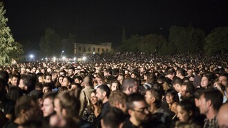 Xιλιάδες άνθρωποι στη μεγάλη συναυλία για την Ηριάννα B.Λ.