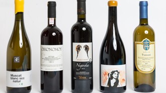 Ελληνικά natural wines: 5 προτάσεις που αξίζει να δοκιμάσετε