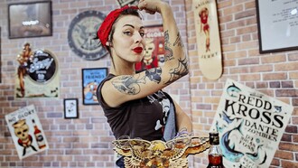 Ο αγαπημένος "ναυτικός" Sailor Jerry έδωσε το παρών ξανά στο φετινό International Athens Tattoo Convention