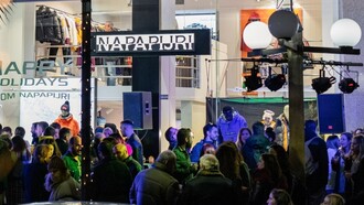 Ζήσαμε μία future positive εμπειρία στα εγκαίνια του Napapijri Glyfada