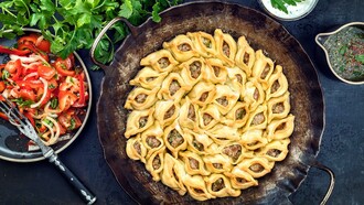 Bazaar με αρμένικα παραδοσιακά προϊόντα και εδέσματα για φιλανθρωπικό σκοπό