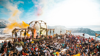 Εσύ με ποιον θα πας στο Tomorrowland Winter 2024;