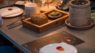 Mastercard: Η απόλυτη foodie εμπειρία του Around the table επιστρέφει