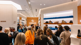 Η UGG παρουσιάζει την συλλογή New Heights στο ολοκαίνουργιο κατάστημα Haralas στο River West 