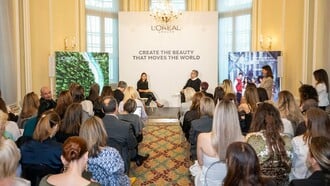 Η ομορφιά που κινεί τον κόσμο: Μια θεαματική εμπειρία στη Γαλλική Πρεσβεία