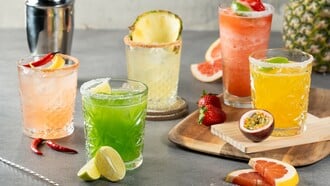 TGI Fridays™: Τα TGI Fridays™ υποδέχονται την άνοιξη με νέα λαχταριστά πιάτα και Margarita MAYnia