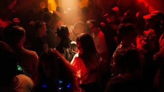 Το καλοκαίρι ξεκινά με ένα pop-up party εκεί που δεν το περιμένεις 