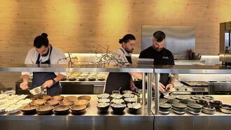 Food & Wine Experience στο NYN ESTI (EMST Athens) με τα Oenops Wines του Νίκου Καρατζά 