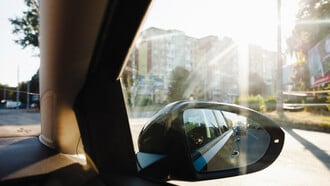 Avis Car Sharing: Mια νέα εποχή «πράσινης» και εύκολης μετακίνησης στην πόλη