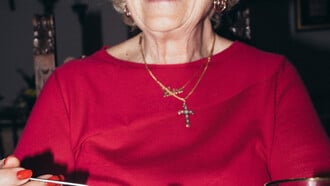MEDITERRANEA: Life-perfected Recipes from Grandmothers of the Mediterranean της Αναστασίας Μιάρη