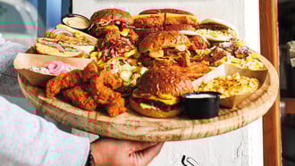 Αρισμαρί & Αβάρσαμο Street Food: Κρατά σταθερή την ποιότητα και τη δημιουργική του διάθεση