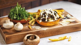 TGI Fridays™: Μπέργκερ που φέρνουν το αυθεντικό American flavor στην Αθήνα