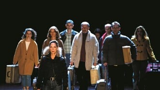 «Ο Βυσσινόκηπος» του Τσέχοφ με τη σκηνοθετική ματιά του Έκτορα Λυγίζου