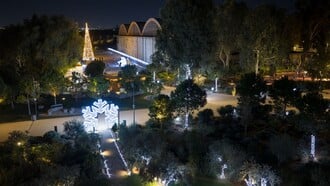 Χριστουγεννιάτικη λάμψη στο The Ellinikon Experience Park