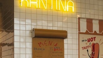 Easy Peasy: Το πιο feel-good στέκι του Περιστερίου μόλις ανανέωσε το μενού του