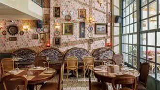 Γιαγιά Κούκου Athens: Ελληνικές γεύσεις με σύγχρονη ματιά και μεράκι από τα παλιά