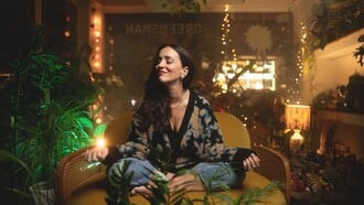 «Αιώνιες Γυναίκες»: Η Ευτυχία Μητρίτσα επιστρέφει στη σκηνή του Theatre of the NO