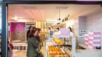 Νέα Overoll σε Κολωνάκι και Γλυφάδα 