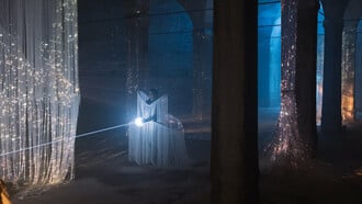 «ΝΕΟn ΝΕΡΟ»: Μέσα στην οπτικοακουστική εγκατάσταση που ζωντανεύει το Αδριάνειο Υδραγωγείο